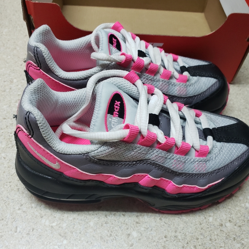 Girls nike air max